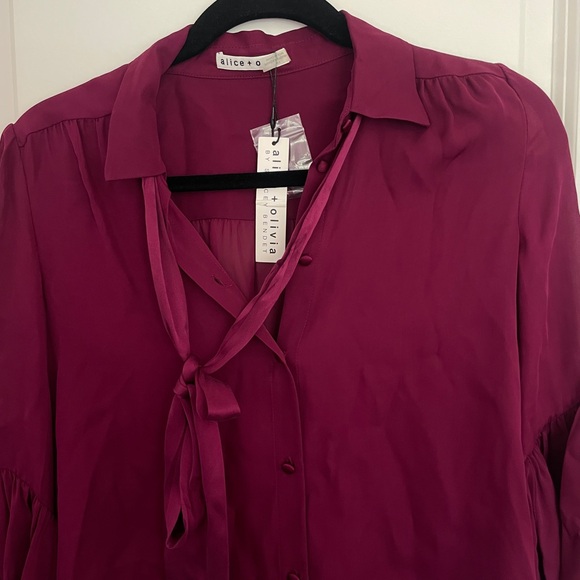 Alice and Olivia Currant Red Burgundy Button Down Blouse Ruffle Small w tie - Picture 2 of 9